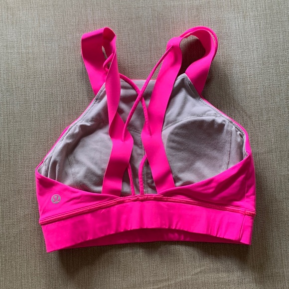 Lulumeon strong at heart medium support C/D cup - Picture 2 of 2